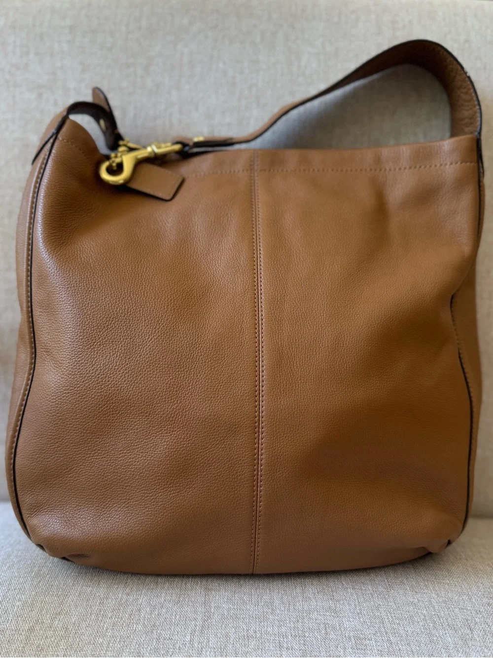 COACH Avery Pebbled Leather Hobo Cognac Brown Large Bag M1380 F23309